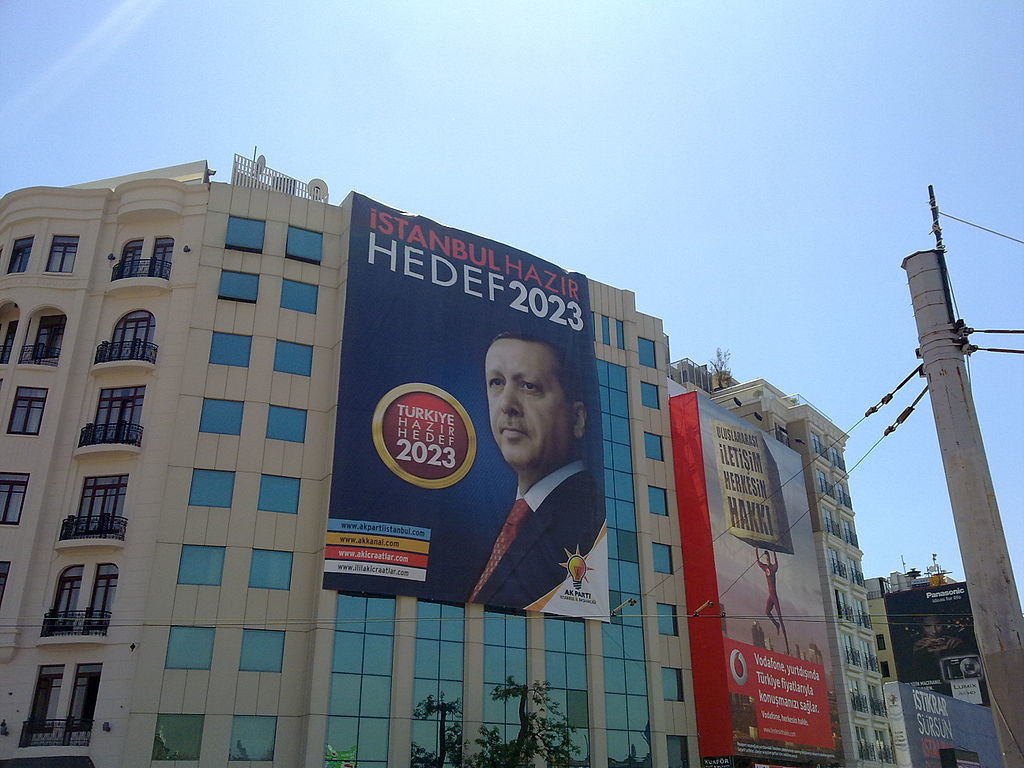  2011 genel seçimleri pankartı. Taksim, İstanbul, Myrat, CC 3.0